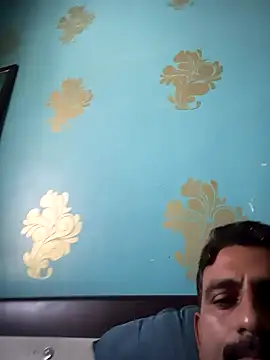 Snapshot of Smarterboytravel chatting on January 23, 7:32 am Smarterboytravel online show from January 23, 7:32 am