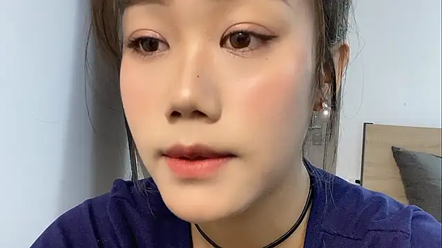 Bella-LL online show from February 22, 3:58 pm