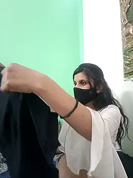 Snapshot of Aafreen_36 chatting on February 27, 12:23 pm Aafreen 36 online show from February 27, 12:23 pm