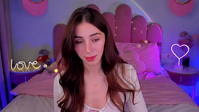 Snapshot of ElsaYoung chatting on February 19, 11:46 pm ElsaYoung online show from February 19, 11:46 pm