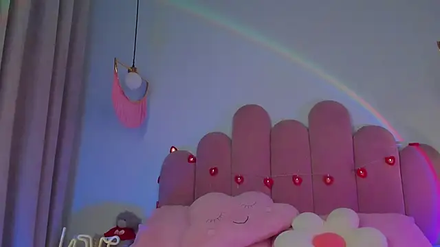 Snapshot of ElsaYoung chatting on March 2, 2:51 am ElsaYoung online show from March 2, 2:51 am