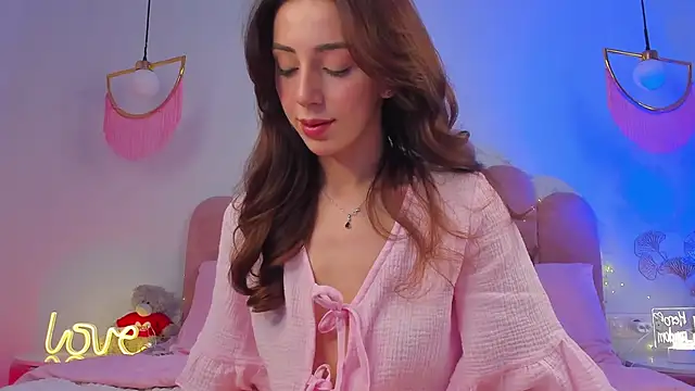 Snapshot of ElsaYoung chatting on March 14, 8:28 pm ElsaYoung online show from March 14, 8:28 pm