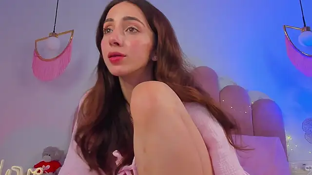 Snapshot of ElsaYoung chatting on March 15, 12:47 am ElsaYoung online show from March 15, 12:47 am