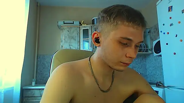 Snapshot of __sugarrebit chatting on February 8, 7:26 am   sugarrebit online show from February 8, 7:26 am