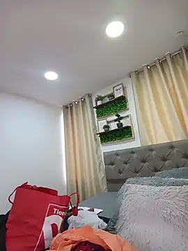 sasi luna online show from February 18, 2:02 pm