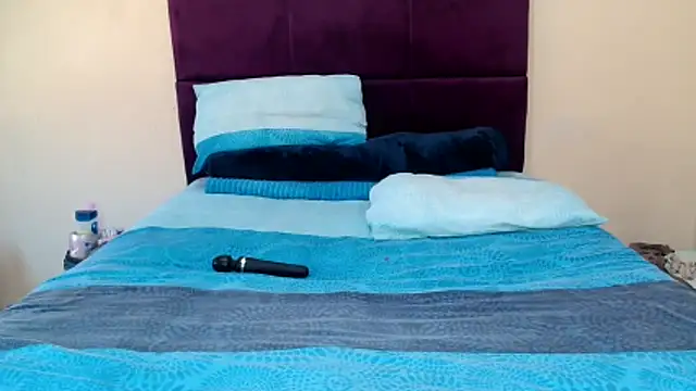 Snapshot of Bbw255 chatting on February 2, 8:57 am Bbw255 online show from February 2, 8:57 am