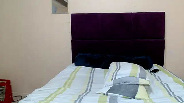 Snapshot of Bbw255 chatting on February 22, 7:34 pm Bbw255 online show from February 22, 7:34 pm