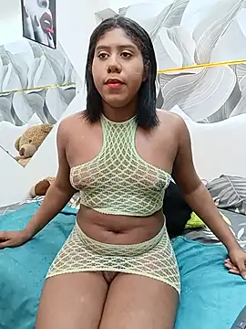 Snapshot of CamilosaOrtega chatting on May 28, 12:02 pm CamilosaOrtega online show from May 28, 12:02 pm
