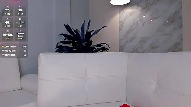 MiaFarrell  online show from February 24, 10:03 pm