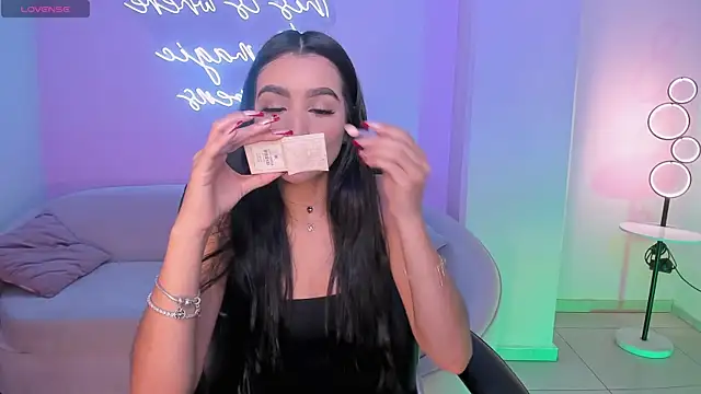 Snapshot of BellaCarteer_ chatting on December 17, 12:55 pm BellaCarteer online show from December 17, 12:55 pm