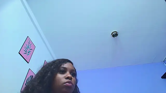 Snapshot of kinkyandsavage chatting on January 1, 12:22 pm kinkyandsavage online show from January 1, 12:22 pm