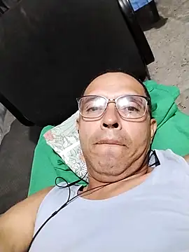 Snapshot of Alex011277 chatting on October 4, 4:10 am Alex011277 online show from October 4, 4:10 am