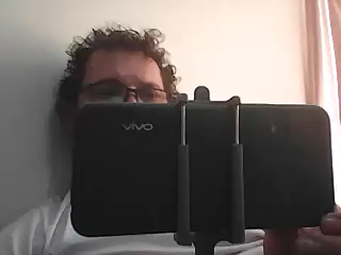 Snapshot of Bombi22 chatting on November 27, 3:36 pm Bombi22 online show from November 27, 3:36 pm