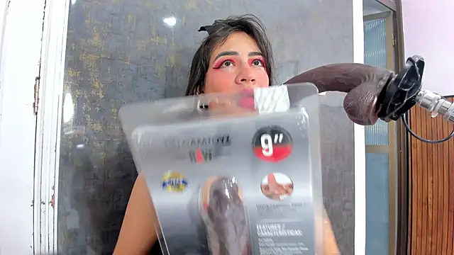 violett collins  online show from October 28, 10:34 pm