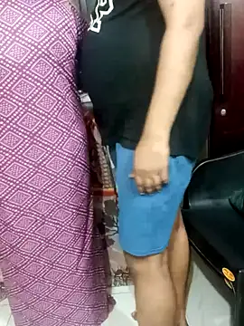 Snapshot of _Hot-Couple chatting on September 16, 8:21 pm Hot-Couple online show from September 16, 8:21 pm