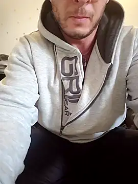 jourdinio13 online show from February 28, 11:22 am