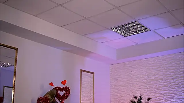 Jenna Day online show from March 5, 7:15 am