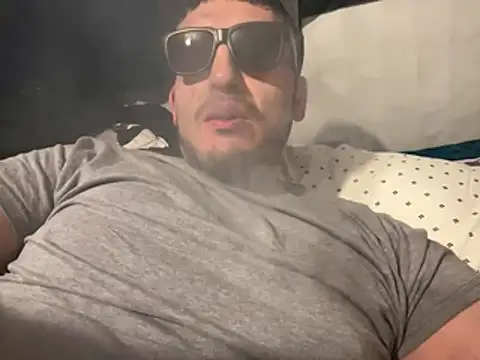 papittochulito online show from February 1, 12:04 pm