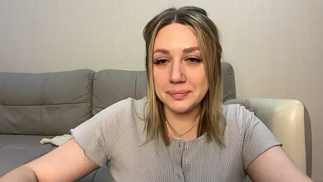 Snapshot of VickyLove047 chatting on October 2, 6:48 pm VickyLove047 online show from October 2, 6:48 pm