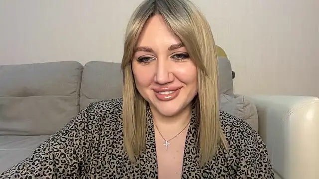Snapshot of VickyLove047 chatting on May 10, 8:19 am VickyLove047 online show from May 10, 8:19 am