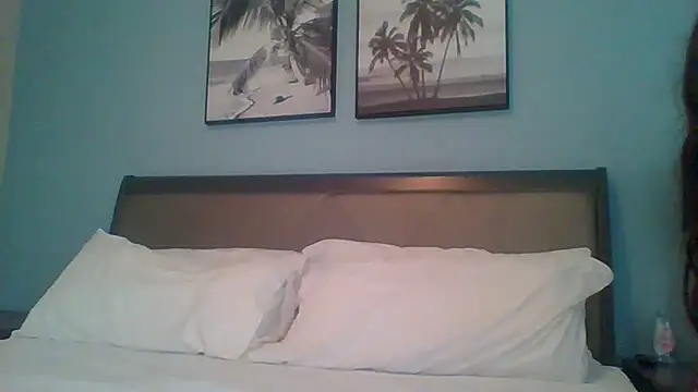 Snapshot of tendertormentt chatting on December 22, 8:25 pm tendertormentt online show from December 22, 8:25 pm