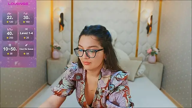 ZarifaBev online show from December 22, 1:45 am