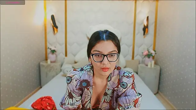 ZarifaBev online show from December 25, 11:42 pm