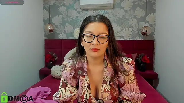 ZarifaBev online show from January 28, 9:50 pm