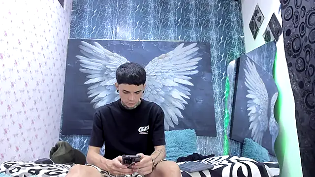 exotic hot couple online show from April 13, 10:15 pm