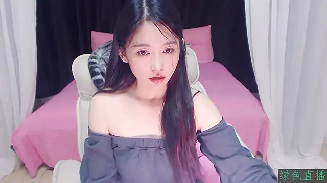 CN-Babycat online show from November 14, 3:55 pm