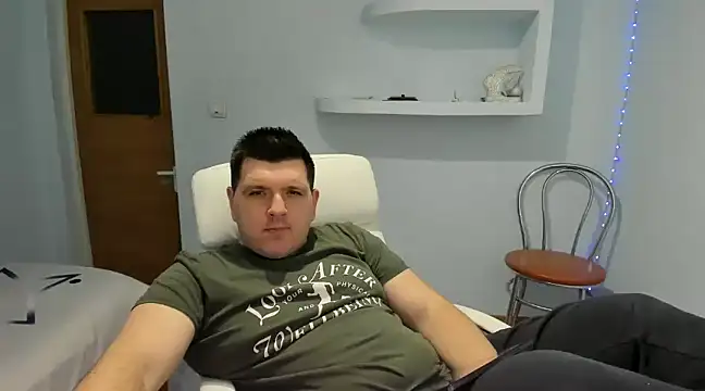Snapshot of JasonJacks chatting on January 3, 2:30 pm JasonJacks online show from January 3, 2:30 pm