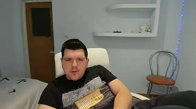 Snapshot of JasonJacks chatting on January 6, 2:14 pm JasonJacks online show from January 6, 2:14 pm