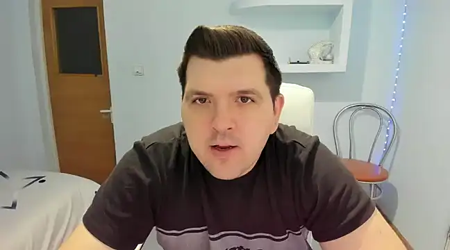 Snapshot of JasonJacks chatting on January 22, 1:32 pm JasonJacks online show from January 22, 1:32 pm