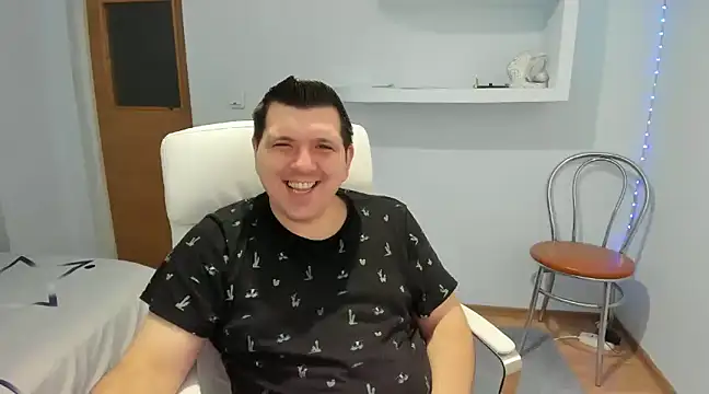 Snapshot of JasonJacks chatting on January 24, 10:21 am JasonJacks online show from January 24, 10:21 am