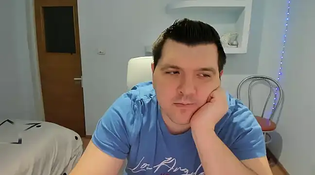Snapshot of JasonJacks chatting on January 25, 11:02 am JasonJacks online show from January 25, 11:02 am