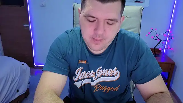 Snapshot of JasonJacks chatting on October 17, 2:59 am JasonJacks online show from October 17, 2:59 am