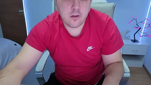 Snapshot of JasonJacks chatting on November 4, 3:27 am JasonJacks online show from November 4, 3:27 am