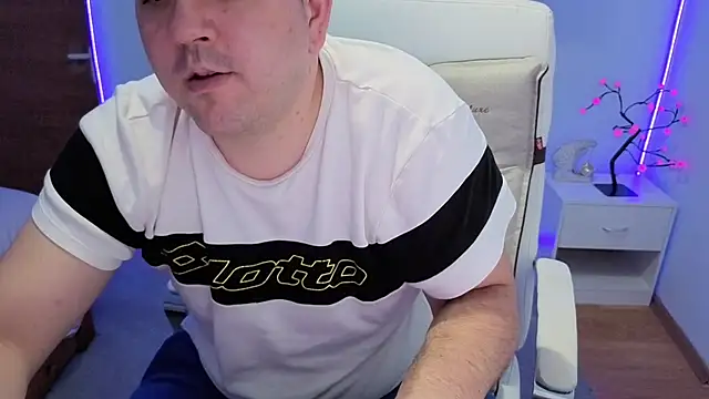 Snapshot of JasonJacks chatting on November 27, 3:58 pm JasonJacks online show from November 27, 3:58 pm