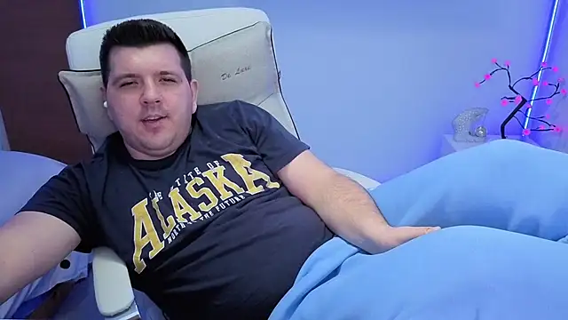 Snapshot of JasonJacks chatting on December 1, 5:07 pm JasonJacks online show from December 1, 5:07 pm