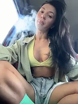 JulliaVegas online show from June 2, 1:40 am