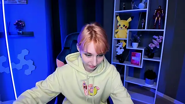 AlmeWood online show from December 16, 10:50 am