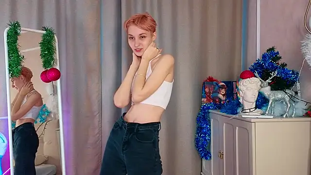 AlmeWood online show from December 23, 9:05 am