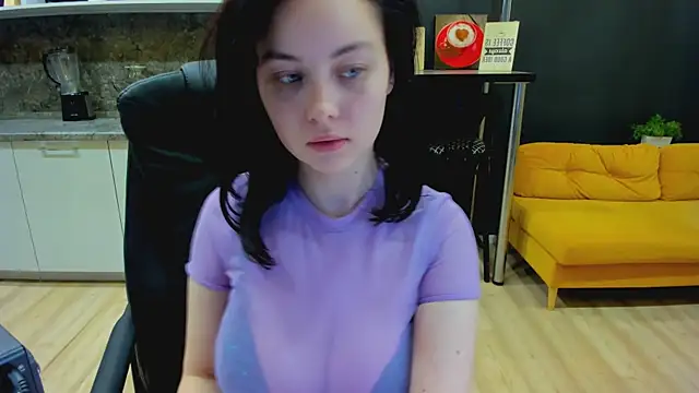 Snapshot of DarkErica chatting on February 27, 8:50 am DarkErica online show from February 27, 8:50 am