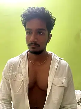 Snapshot of freaok_t chatting on November 9, 5:50 am freaok t online show from November 9, 5:50 am