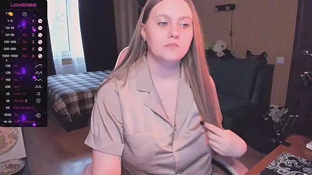 Snapshot of Alice_Dreamgirl_ chatting on November 11, 11:54 am Alice Dreamgirl online show from November 11, 11:54 am