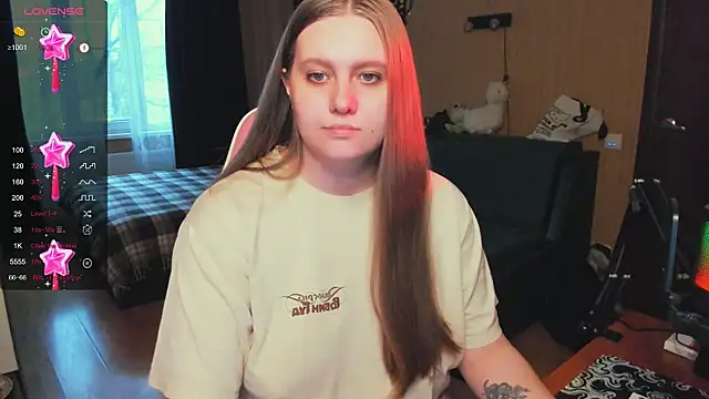 Snapshot of Alice_Dreamgirl_ chatting on November 17, 12:00 pm Alice Dreamgirl online show from November 17, 12:00 pm