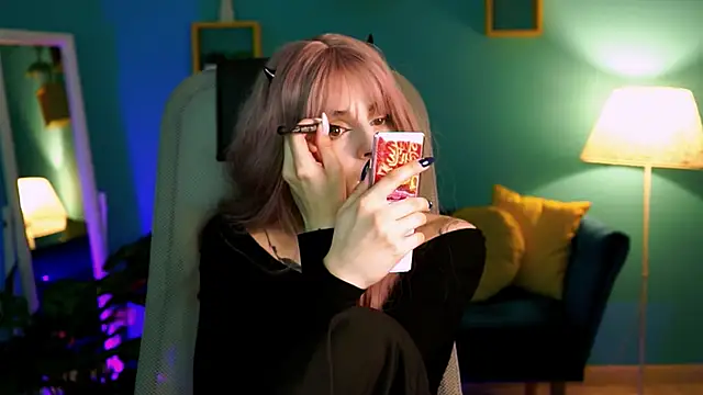 Snapshot of JadeCastle_ chatting on March 19, 2:16 am JadeCastle online show from March 19, 2:16 am