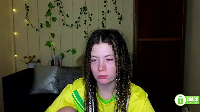 Alicia redfollow online show from March 2, 5:08 am