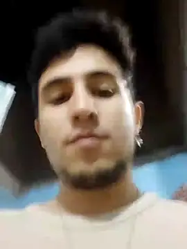 Snapshot of GamerQuinn chatting on January 1, 4:39 am GamerQuinn online show from January 1, 4:39 am