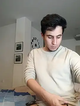 Snapshot of GamerQuinn chatting on January 5, 4:25 am GamerQuinn online show from January 5, 4:25 am